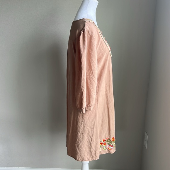 64 sixty-five women’s tan embroidered dress - Picture 5 of 6